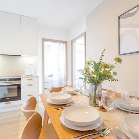 Apartamento Bright 2br - 8th Floor, Balcony, Free Parking - By Gravity