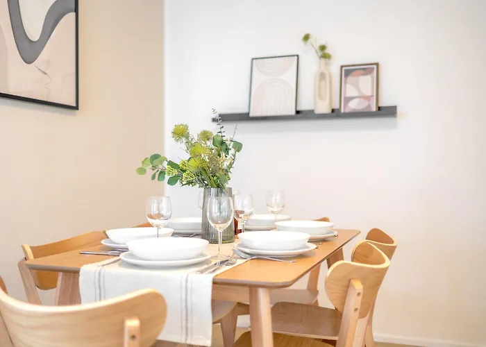 Διαμέρισμα Bright 2br - 8th Floor, Balcony, Free Parking - By Gravity