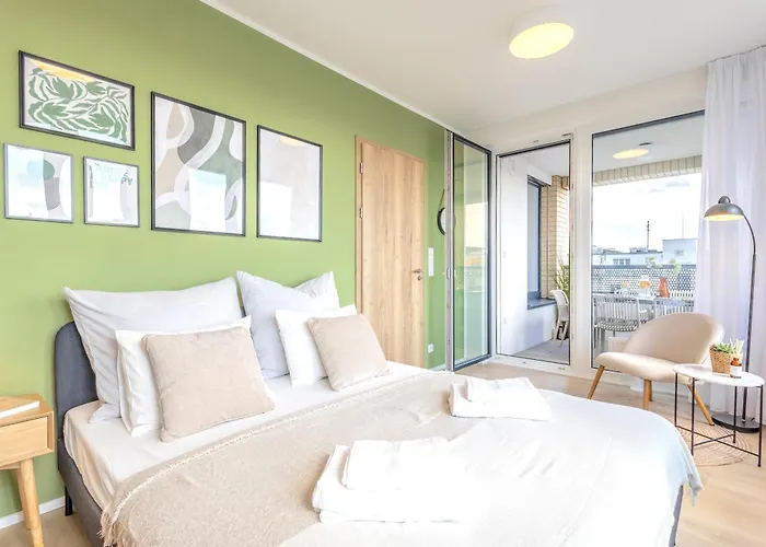 Bright 2br - 8th Floor, Balcony, Free Parking - By Gravity Apartamento