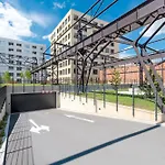 Apartmán Bright 2br - 8th Floor, Balcony, Free Parking - By Gravity *