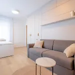Apartmán Bright 2br - 8th Floor, Balcony, Free Parking - By Gravity Praha